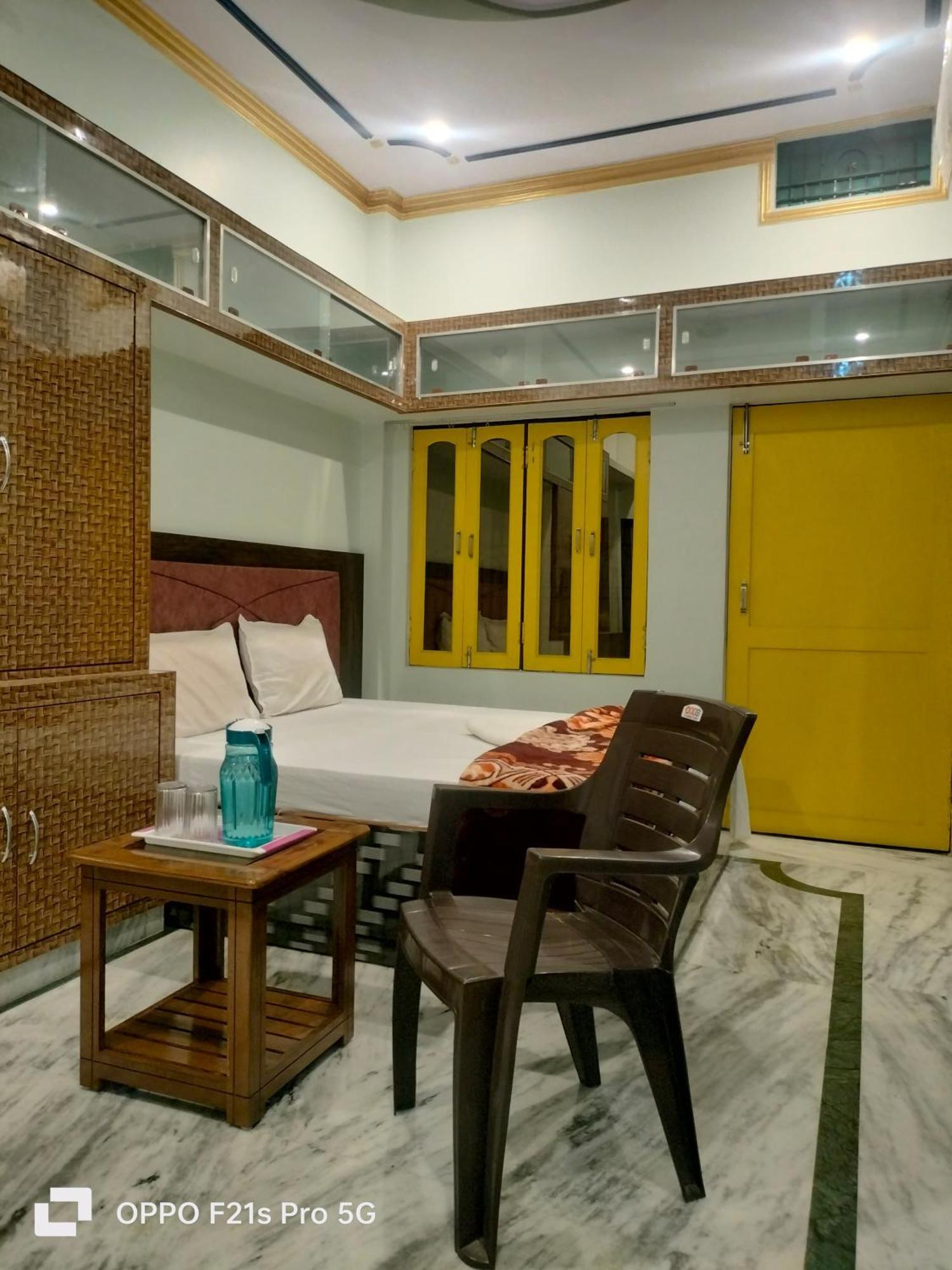 Nidhivan P. Varanasi